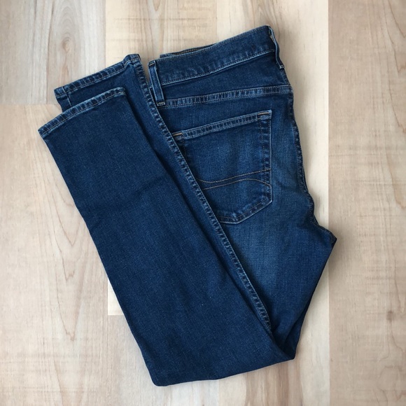 Hollister | Epic Flex Taper Jeans - Picture 2 of 4